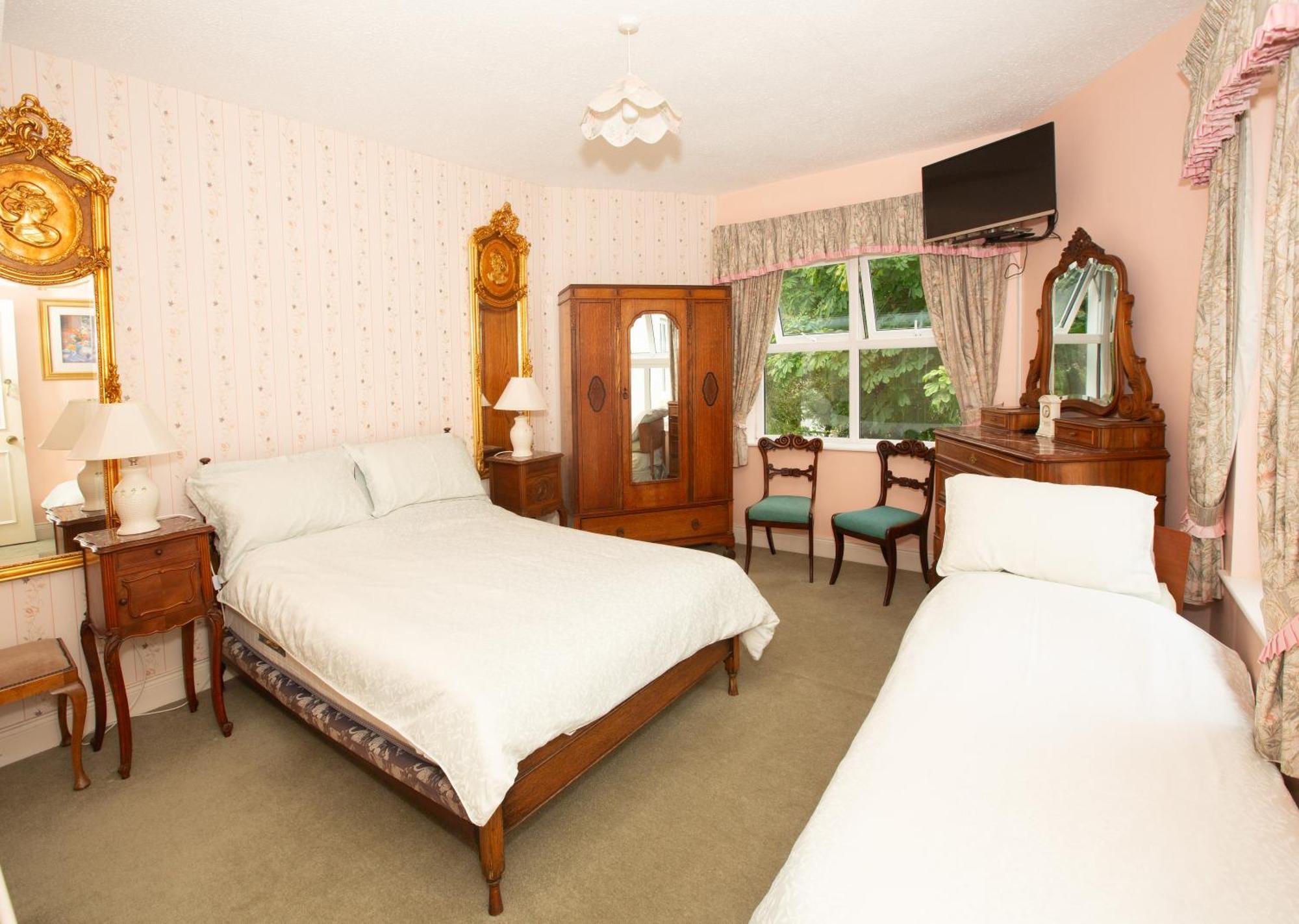 Gleneven Guest House Inniskeen ภายนอก รูปภาพ